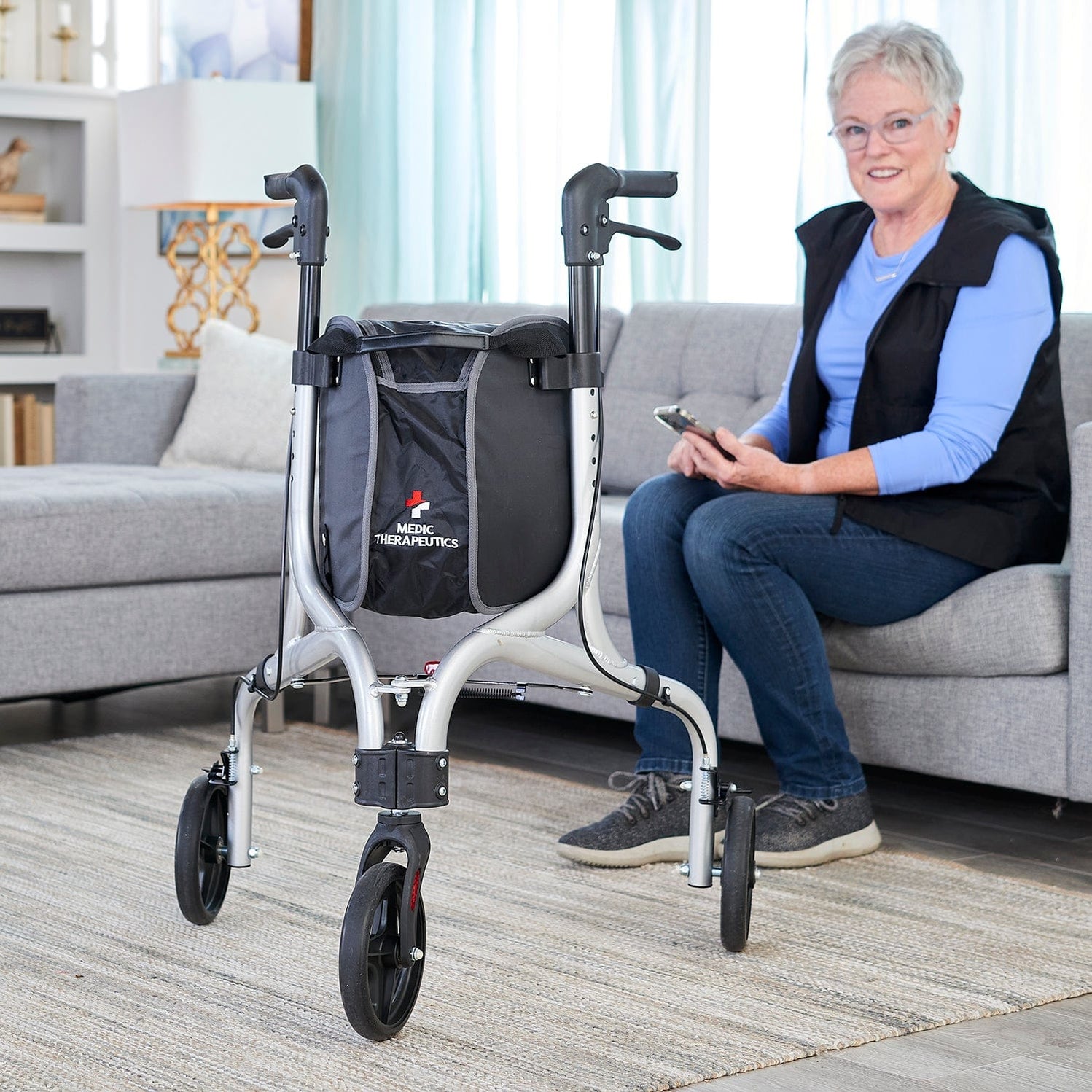 Lightweight Foldable 3-Wheel Rollator w/ Detachable Storage Bag — Medic ...