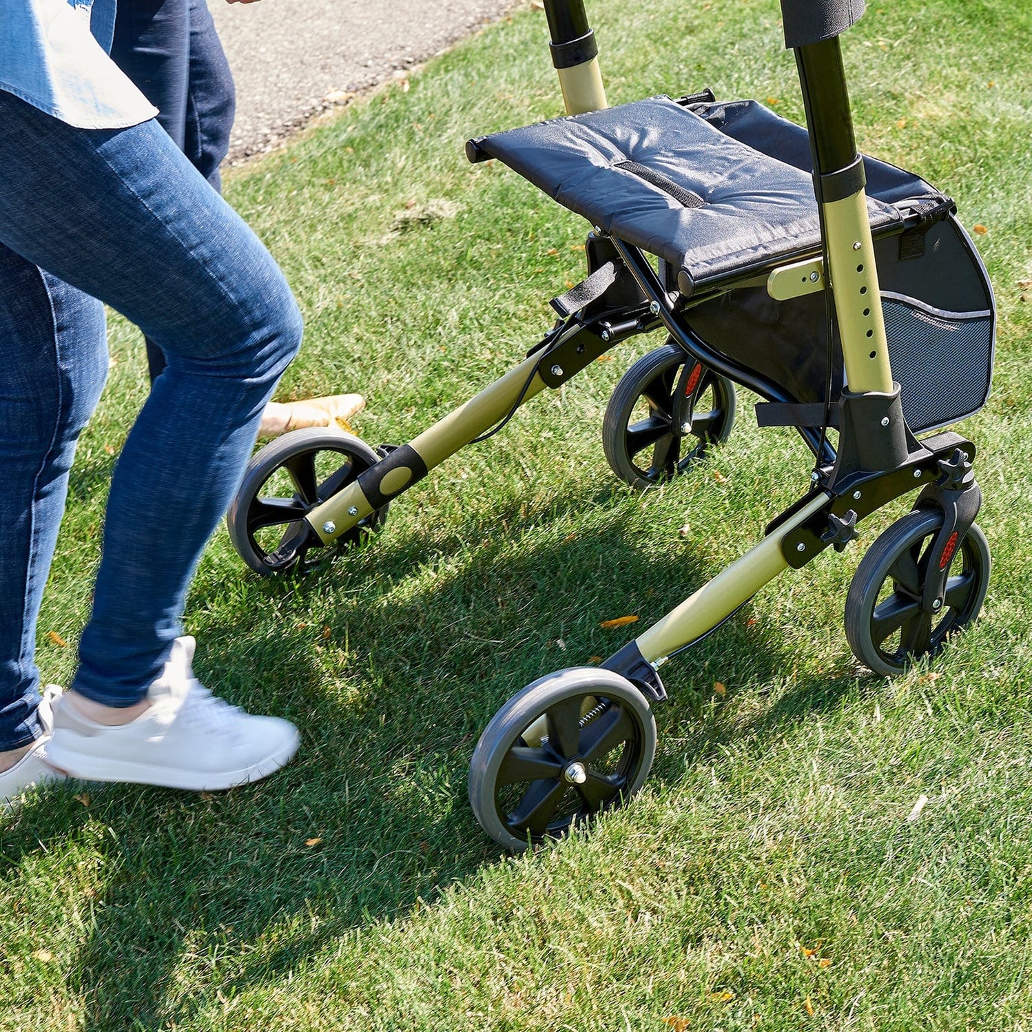 MultiFunctional Adjustable Walker — Medic Therapeutics