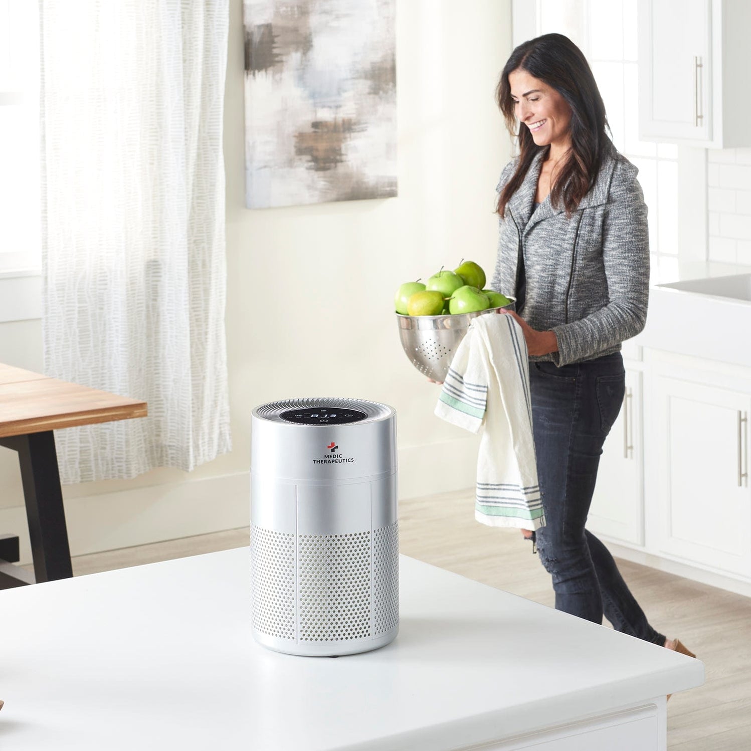 Portable Air Purifier with Activated Carbon HEPA H13 — Medic Therapeutics